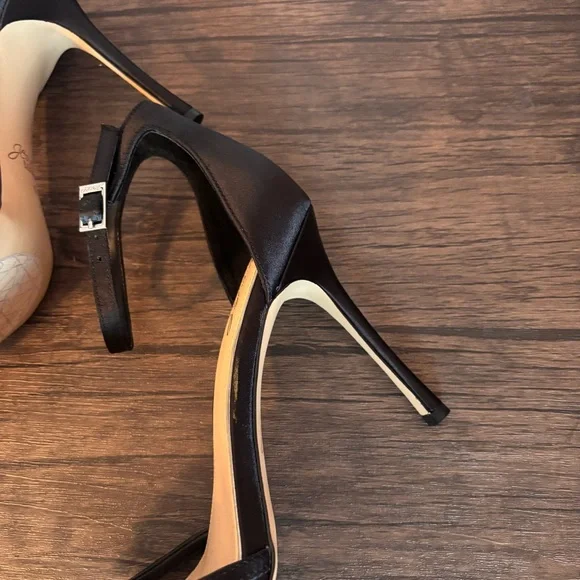 Heels shoes size 9 - Picture 5 of 9